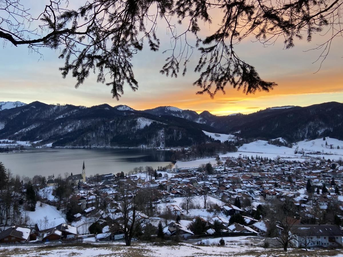 Berg Und *